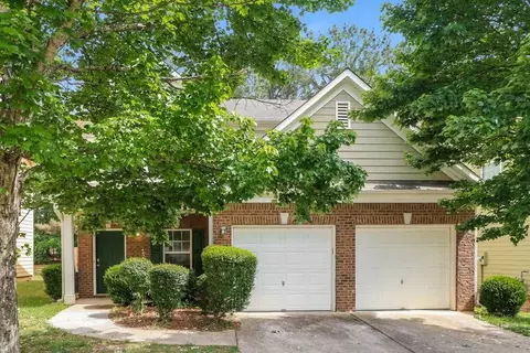 5013 Amethyst Dr, Douglasville, GA 30135