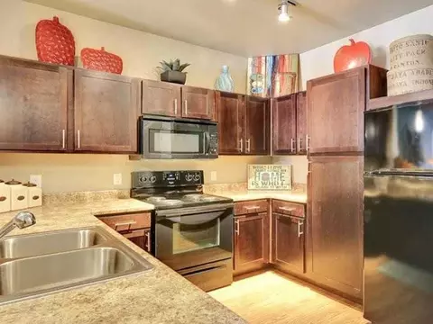 9701 Pearl St, Thornton, CO 80229