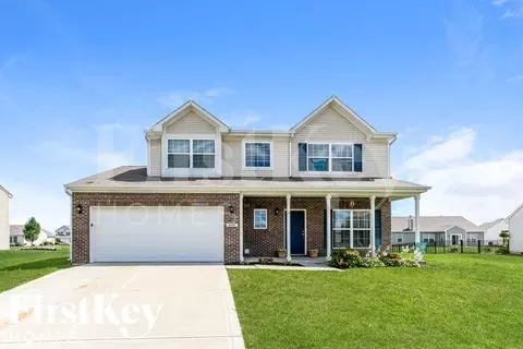 895 Grandiflora Dr, Greenwood, IN 46143