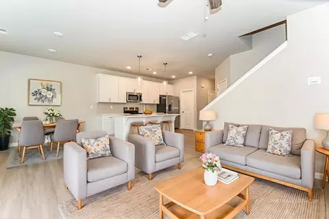 794 Calvin Park Dr, Ball Ground, GA 30107