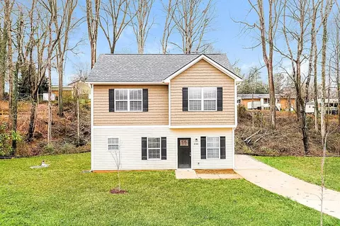 608 E Texas Ave, Bessemer City, NC 28016