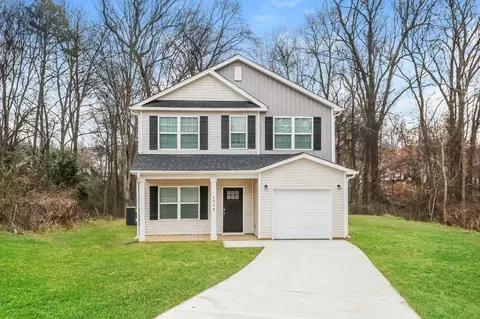 2038 Sunset Blvd, Charlotte, NC 28269