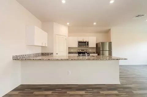 5516 Fox Bluff Dr, Bryan, TX 77807 photo 5
