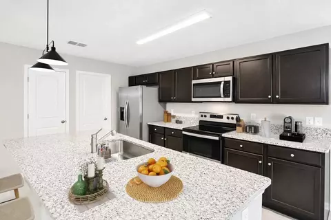9069 Open Field Rd, Jacksonville, FL 32222