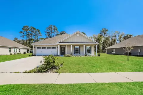 110 London Cir, Crawfordville, FL 32327