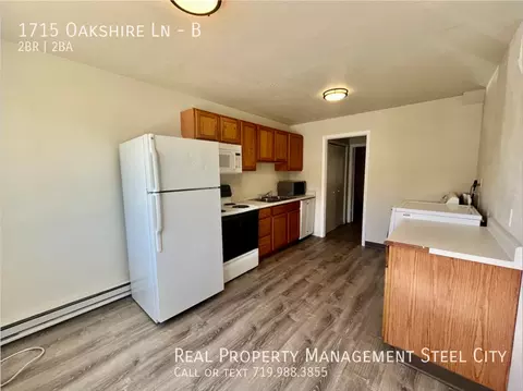1715 Oakshire Ln #B, Pueblo, CO 81001