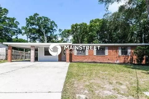 2406 Lake Lucina Dr, Jacksonville, FL 32211