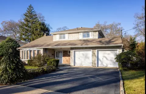 278 Marie Ct, West Hempstead, NY 11552