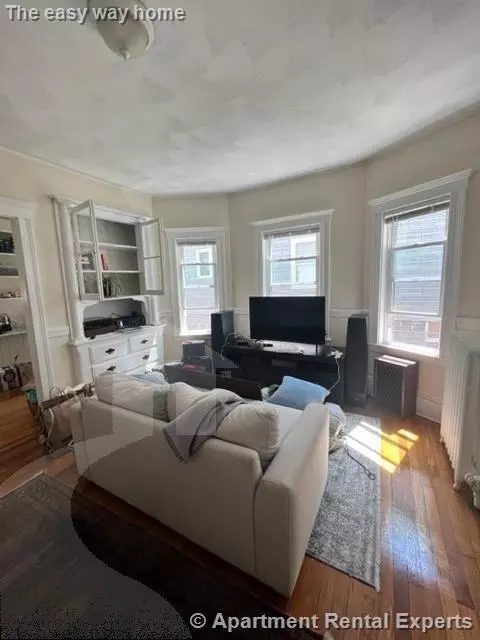 12 Pinkham Rd #1, Medford, MA 02155