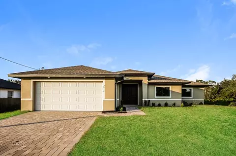 2816 8th St W, Lehigh Acres, FL 33971