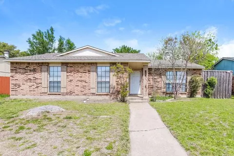 2109 Kings Rd, Carrollton, TX 75007