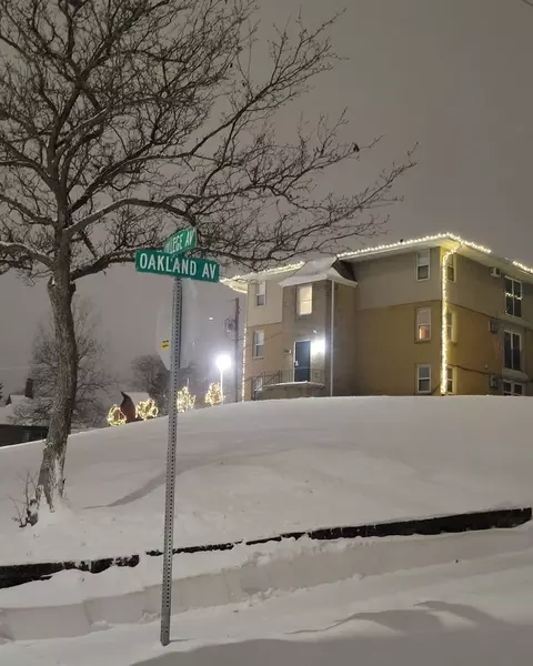 421 College Ave #301, Des Moines, IA 50314