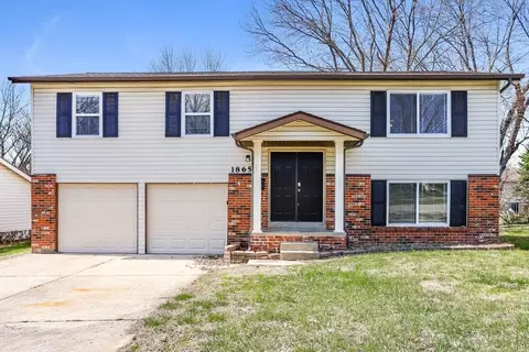1865 Battlefield Dr, Florissant, MO 63031