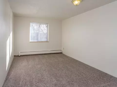 919 S Peoria St, Aurora, CO 80012