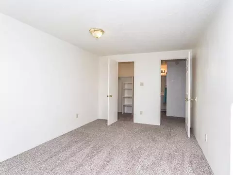 919 S Peoria St, Aurora, CO 80012