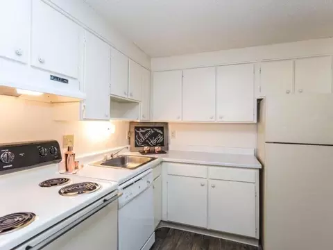 919 S Peoria St, Aurora, CO 80012