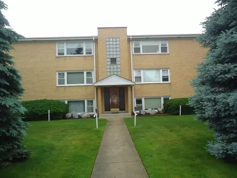 8858 Wisner St #1S, Niles, IL 60714