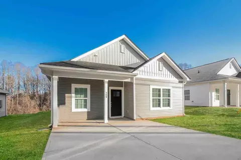 612 N 8th St, Bessemer City, NC 28016