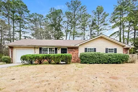 164 Meadowlark Ln, Jonesboro, GA 30236