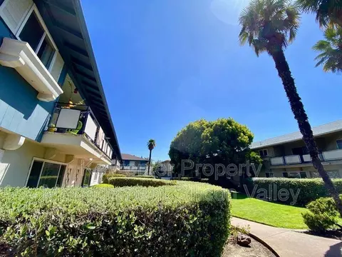 362 W Olive Ave #6, Sunnyvale, CA 94086