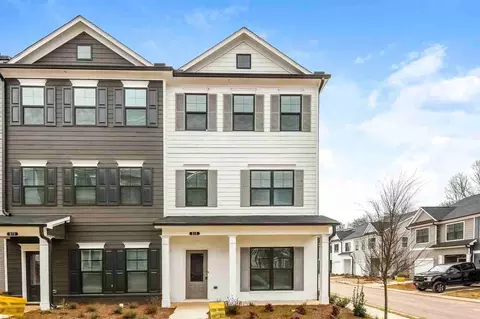 815 Calvin Park Dr, Ball Ground, GA 30107