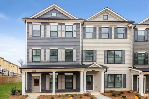 827 Calvin Park Dr, Ball Ground, GA 30107