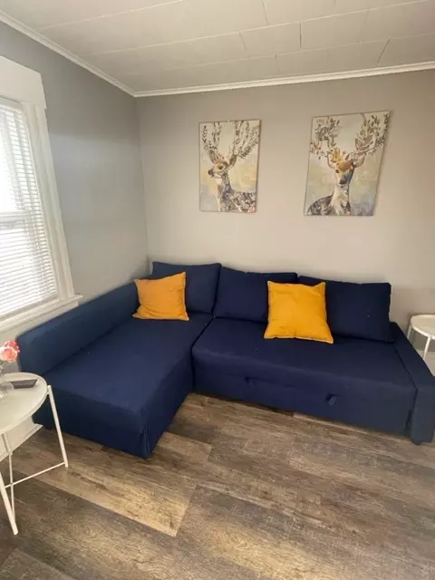 395 Berwick St, Orange, NJ 07050