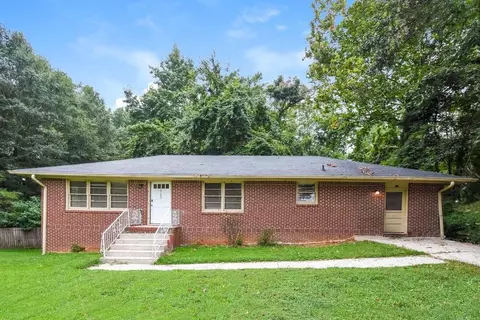 2147 Camp Cir SW, Lilburn, GA 30047