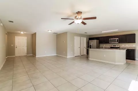 9134 Open Field Rd, Jacksonville, FL 32222