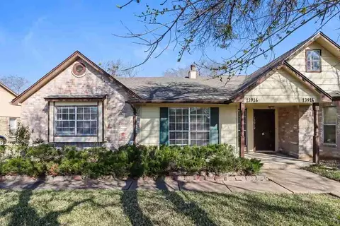 13916 Bonnercrest Dr, Houston, TX 77083