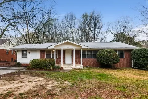 627 Grayson Pkwy, Grayson, GA 30017