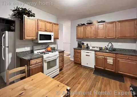 64 Beacon St # A, Somerville, MA 02143