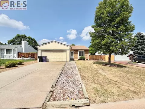 9393 W Wagon Trail Cir, Littleton, CO 80123