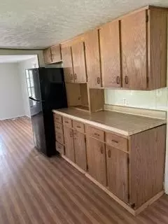 1233 E Walnut St, Nevada, MO 64772 photo 2