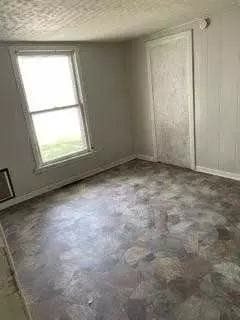 1233 E Walnut St, Nevada, MO 64772 photo 5