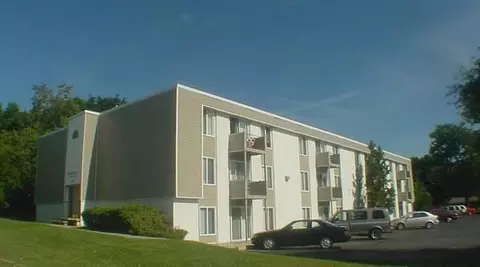 1932 Parkhill Apartments - 1932 Washtenaw Ave, Ypsilanti, MI 48197
