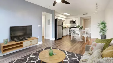 10407 Magnolia Blvd, Los Angeles, CA 91601