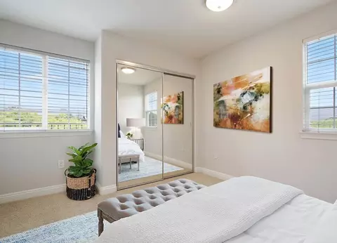 10407 Magnolia Blvd, Los Angeles, CA 91601