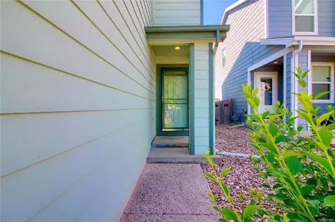 2466 E 110th Pl, Northglenn, CO 80233