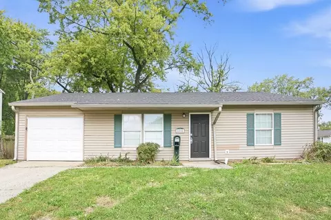 8858 Frontenac Rd, Indianapolis, IN 46226
