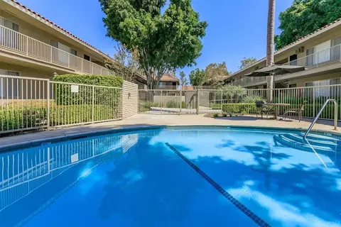 230 E Chapman Ave, Placentia, CA 92870