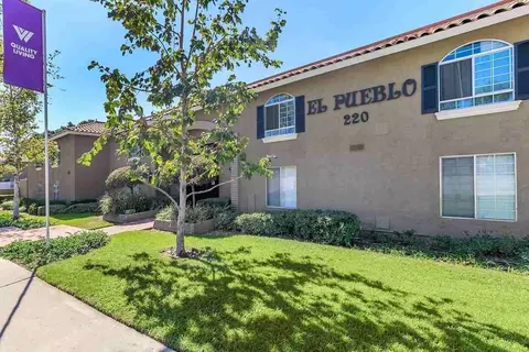 230 E Chapman Ave, Placentia, CA 92870