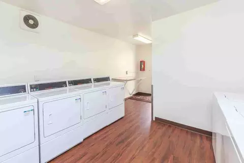 230 E Chapman Ave, Placentia, CA 92870