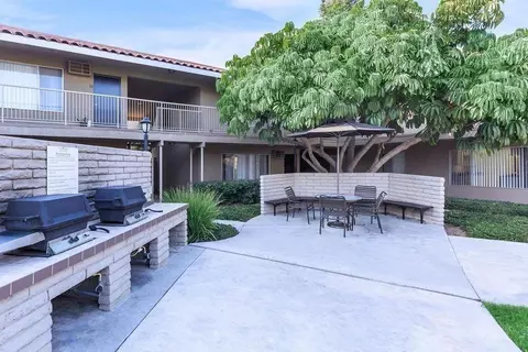 230 E Chapman Ave, Placentia, CA 92870
