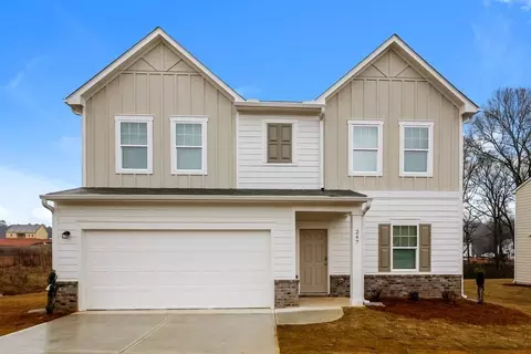 247 Pond Ct, Hoschton, GA 30548