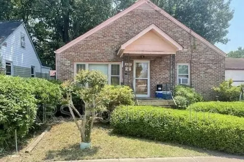 612 46th St, Newport News, VA 23607
