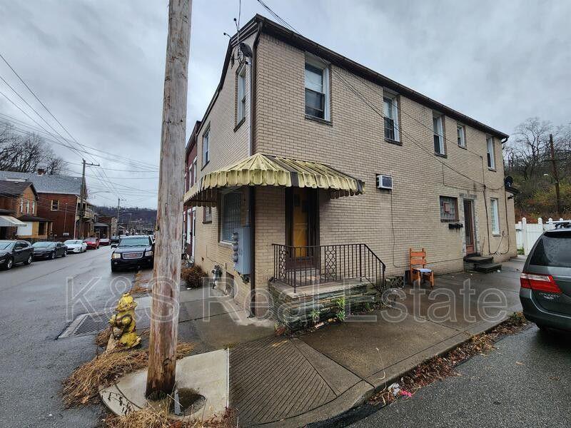 287 Fleet St, North Braddock, PA 15104 6 Photos MLS 52478440 Movoto