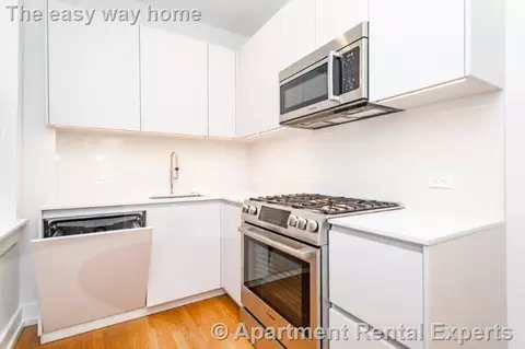 18 Forest St #2, Cambridge, MA 02140