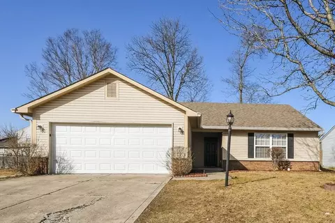 2946 Hazelview Ln, Indianapolis, IN 46268