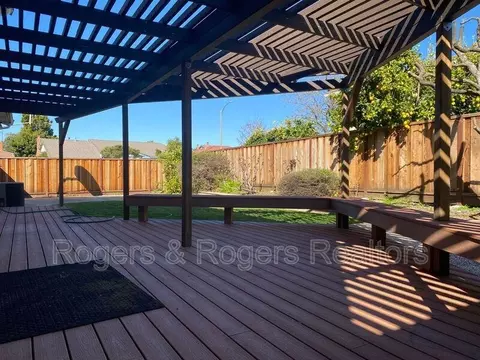1124 Song Ct, San Jose, CA 95131